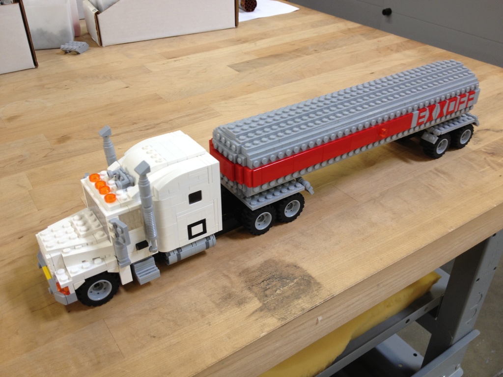 LEGO Artists 6-wide Tanker Truck